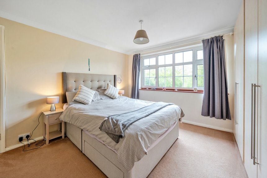 sold farthing green lane london 49010 - Gibbs Gillespie