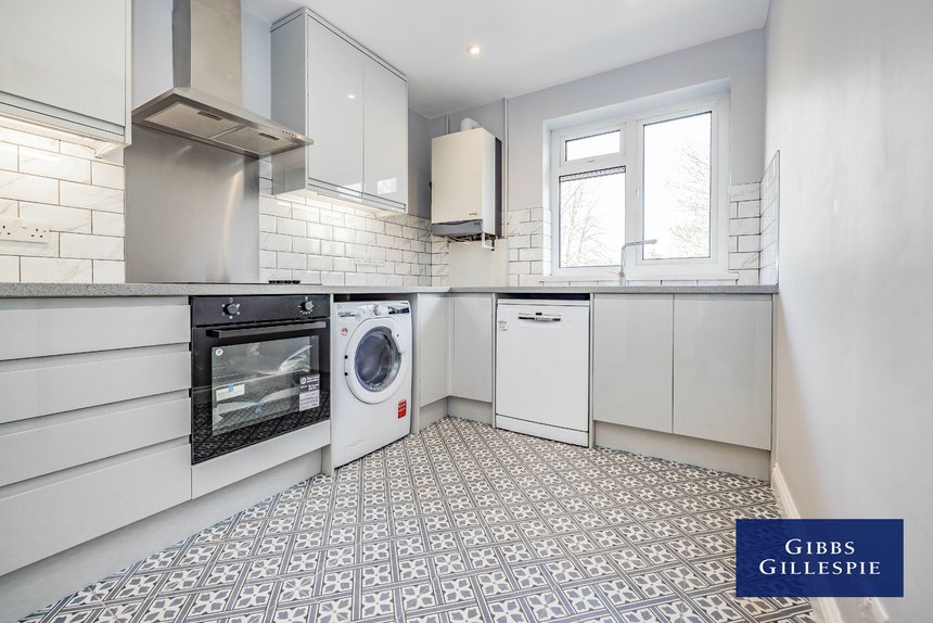 to let haydon drive london 49065 - Gibbs Gillespie