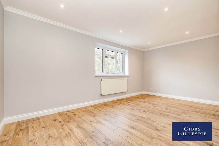 to let haydon drive london 49065 - Gibbs Gillespie