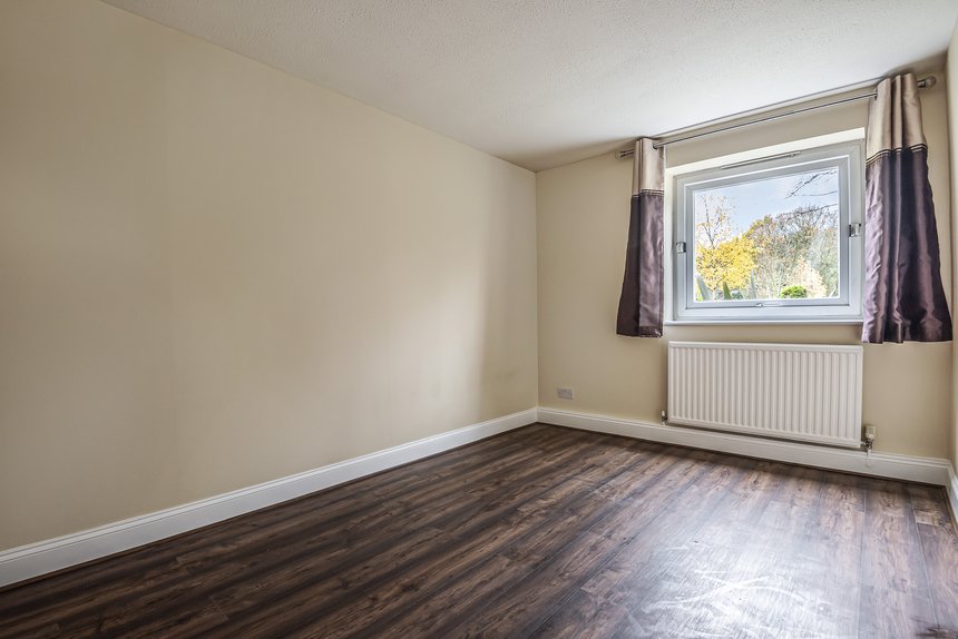 let keith park road london 49169 - Gibbs Gillespie