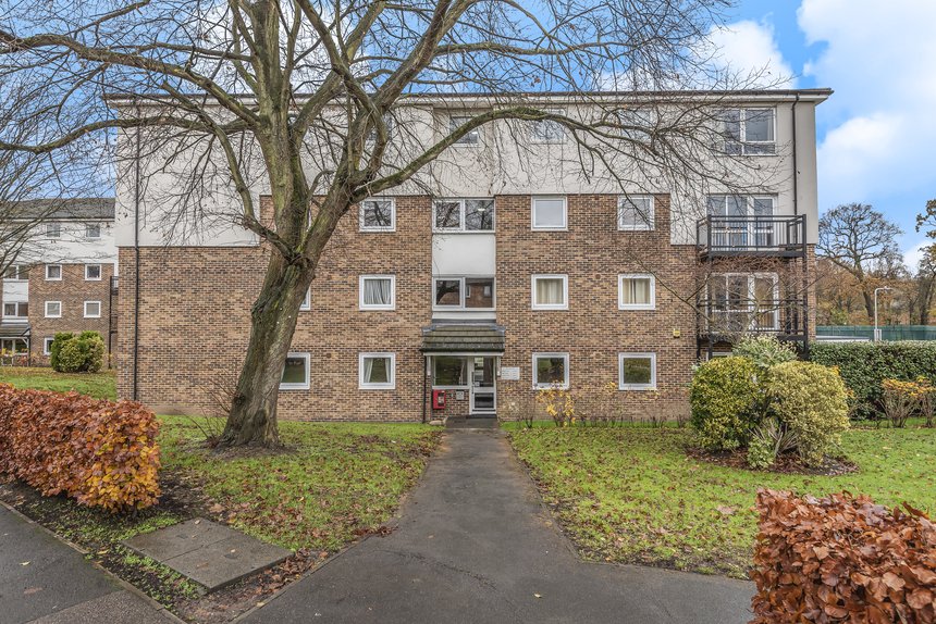 let keith park road london 49169 - Gibbs Gillespie