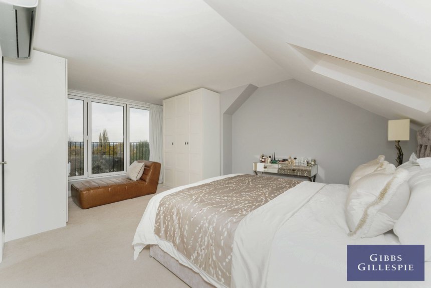 let agreed ainsdale road london 49387 - Gibbs Gillespie