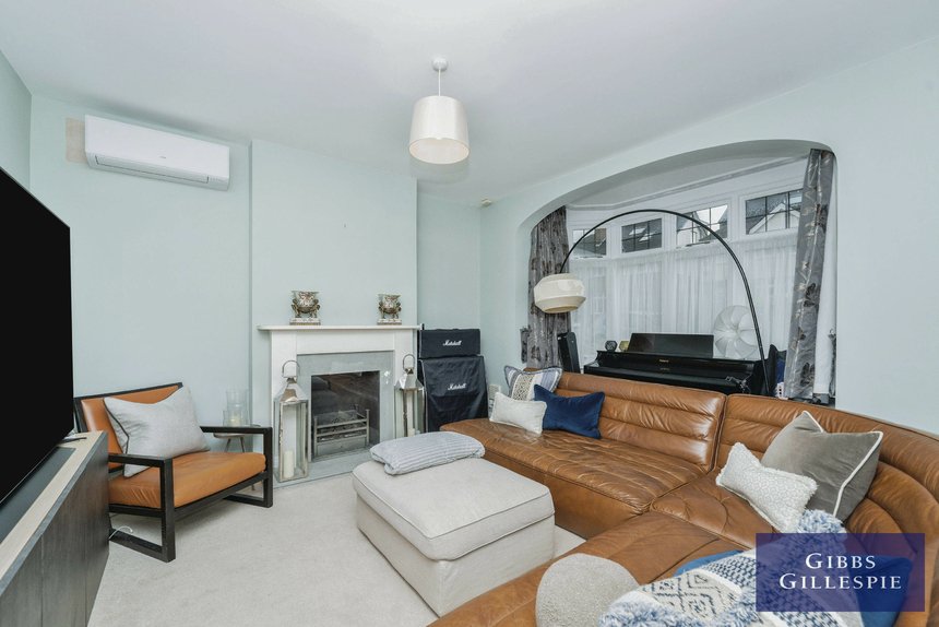 let agreed ainsdale road london 49387 - Gibbs Gillespie