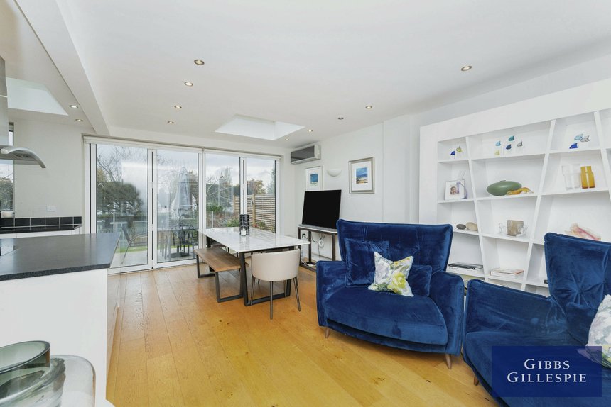 let agreed ainsdale road london 49387 - Gibbs Gillespie