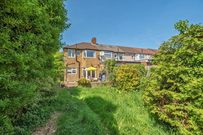 sold carr road london 49459 - Gibbs Gillespie