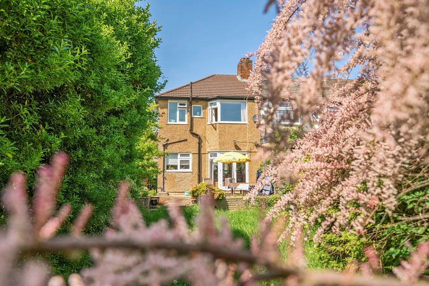 sold carr road london 49459 - Gibbs Gillespie