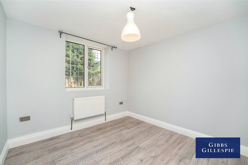 to let moyne place london 49533 - Gibbs Gillespie