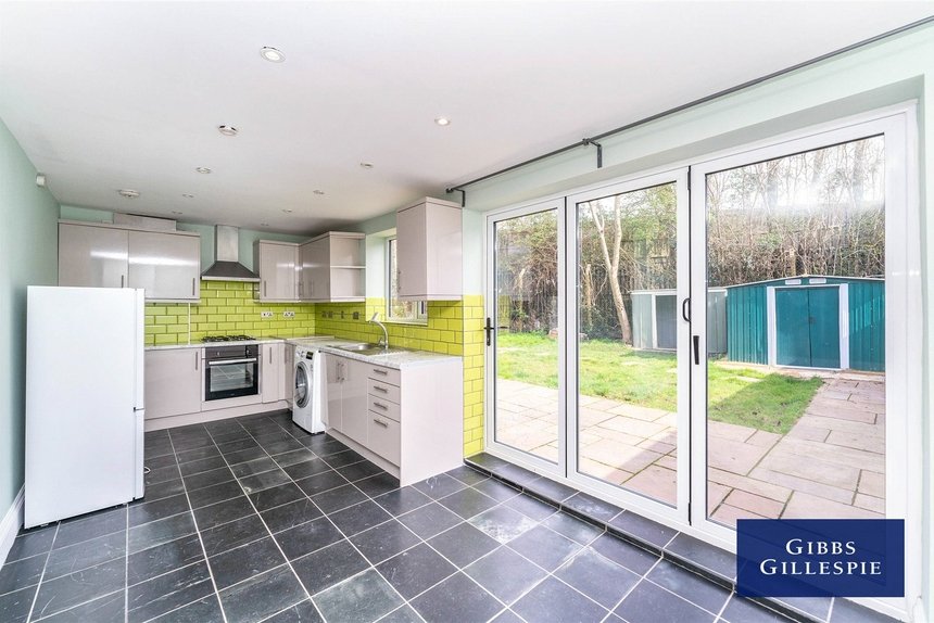 to let moyne place london 49533 - Gibbs Gillespie
