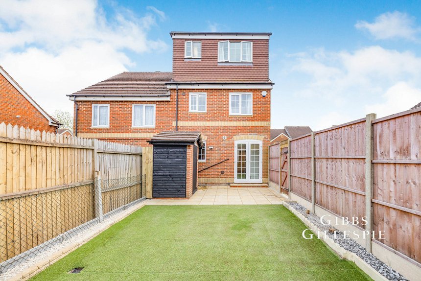 to let shanklin gardens london 49710 - Gibbs Gillespie