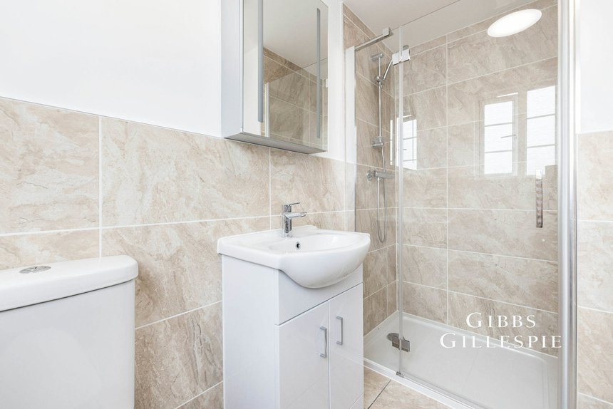 to let shanklin gardens london 49710 - Gibbs Gillespie