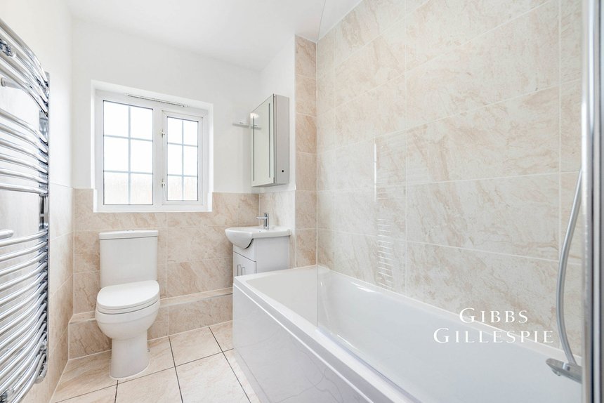to let shanklin gardens london 49710 - Gibbs Gillespie