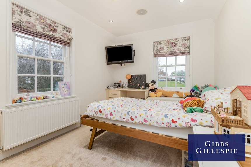 to let albury drive london 49733 - Gibbs Gillespie