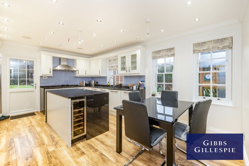 to let albury drive london 49733 - Gibbs Gillespie