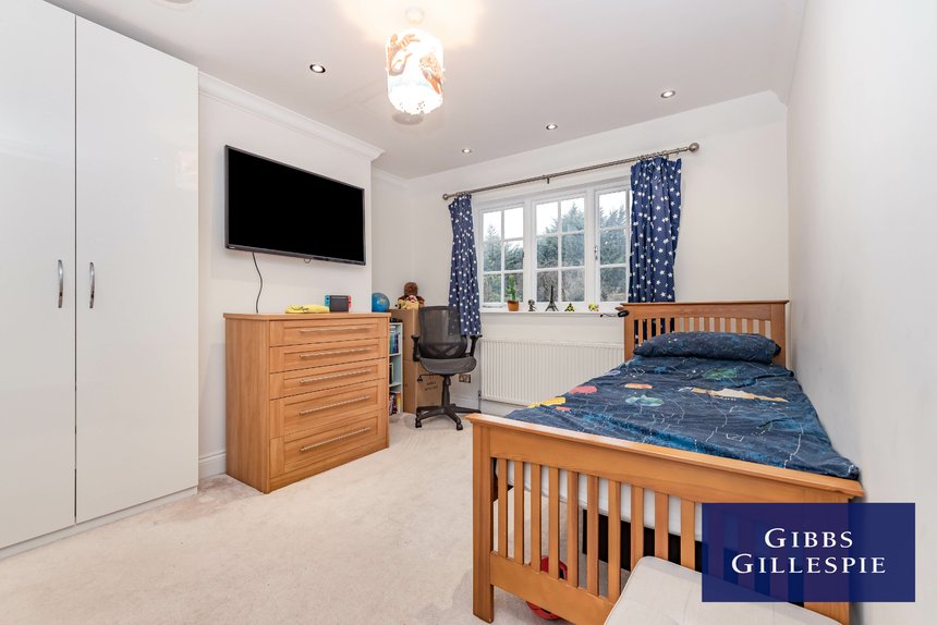 to let albury drive london 49733 - Gibbs Gillespie