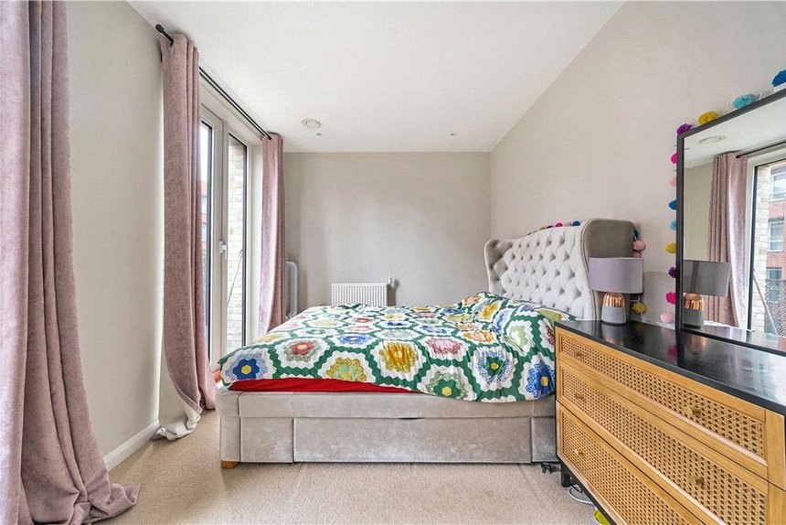 let brannigan way london 50003 - Gibbs Gillespie