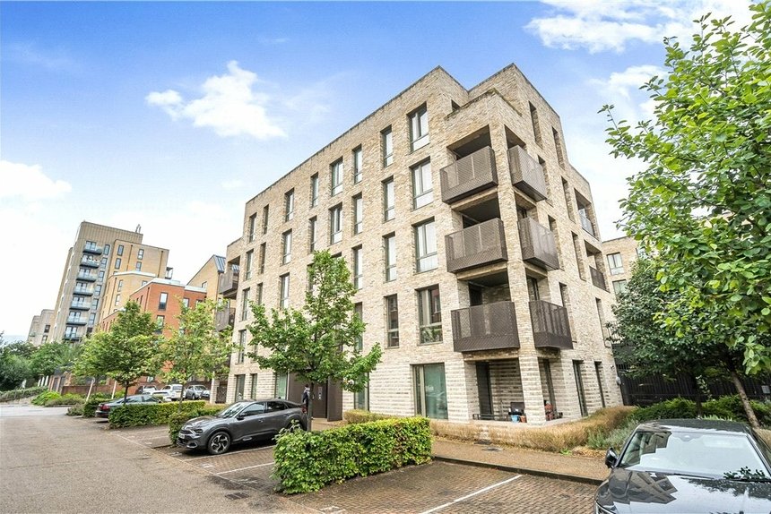 let brannigan way london 50003 - Gibbs Gillespie