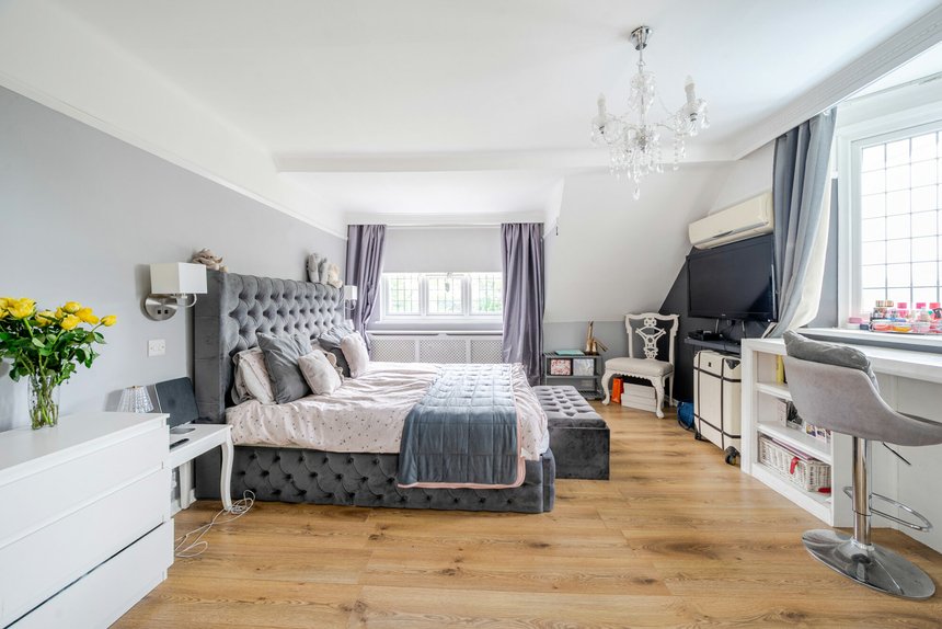 sold the drive london 50086 - Gibbs Gillespie