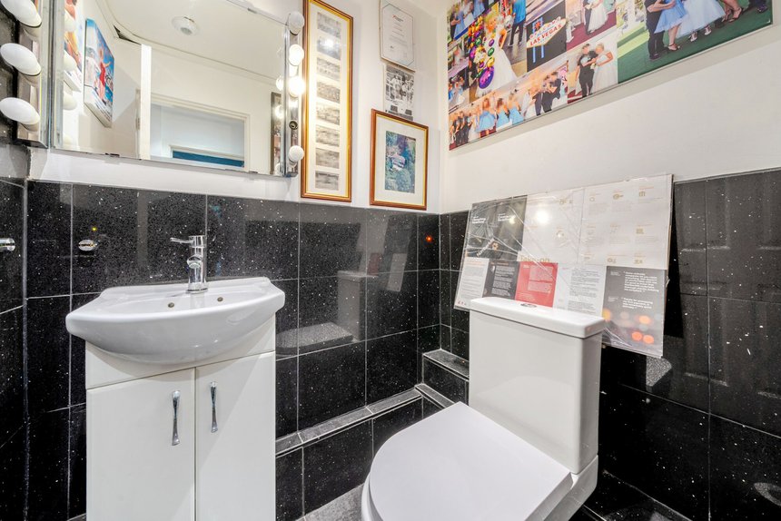 sold the drive london 50086 - Gibbs Gillespie