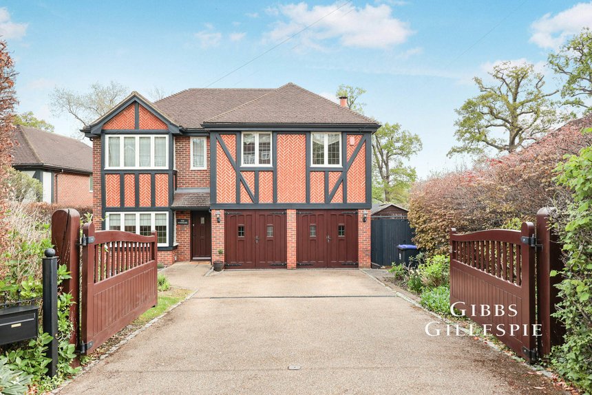 let agreed woodlands london 50097 - Gibbs Gillespie