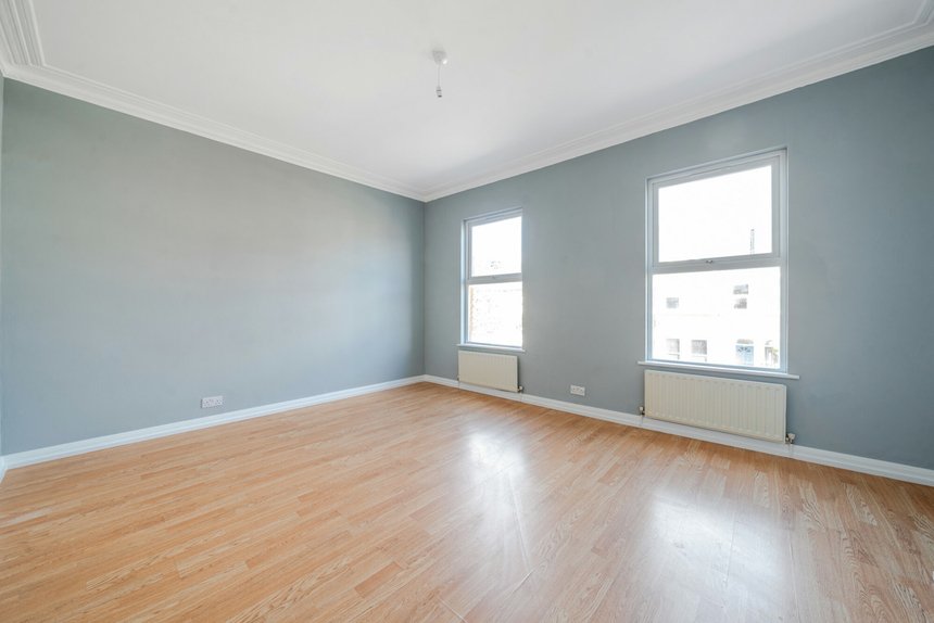 for sale whitestile road london 50123 - Gibbs Gillespie