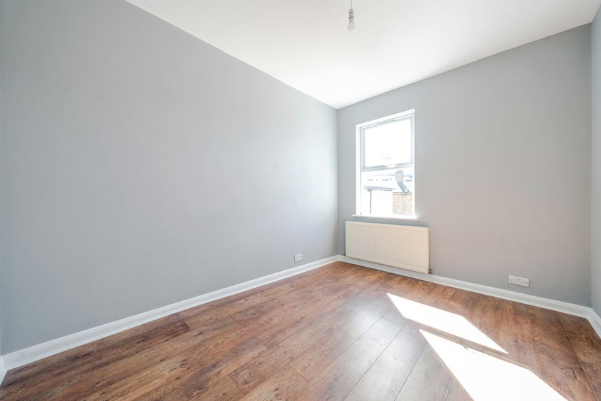 for sale whitestile road london 50123 - Gibbs Gillespie