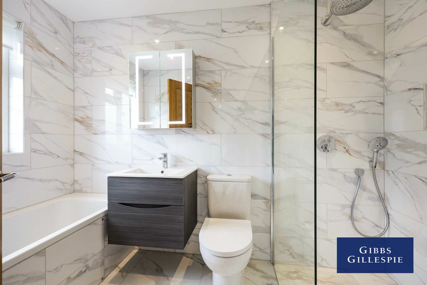 let agreed middle road london 50201 - Gibbs Gillespie