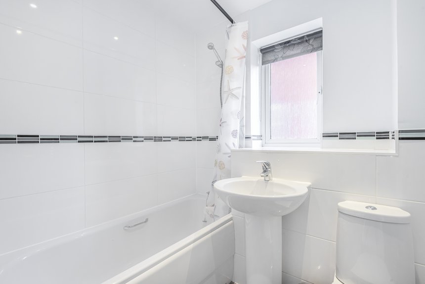 let the bramblings london 50207 - Gibbs Gillespie