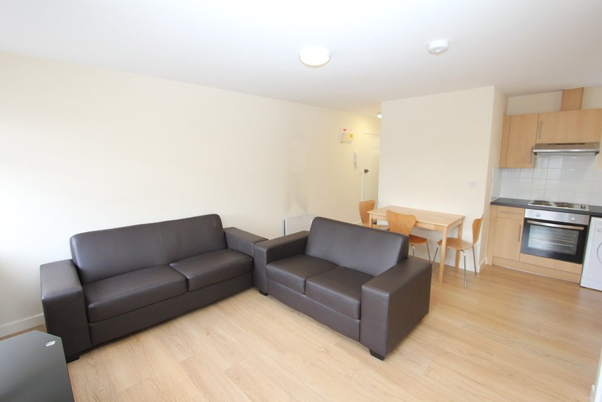 let maxwell house london 50221 - Gibbs Gillespie