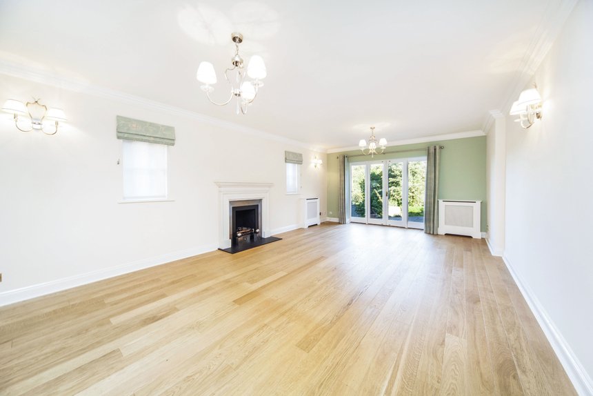 let kingsway london 50279 - Gibbs Gillespie