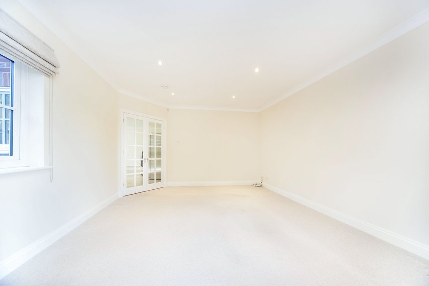 let kingsway london 50279 - Gibbs Gillespie