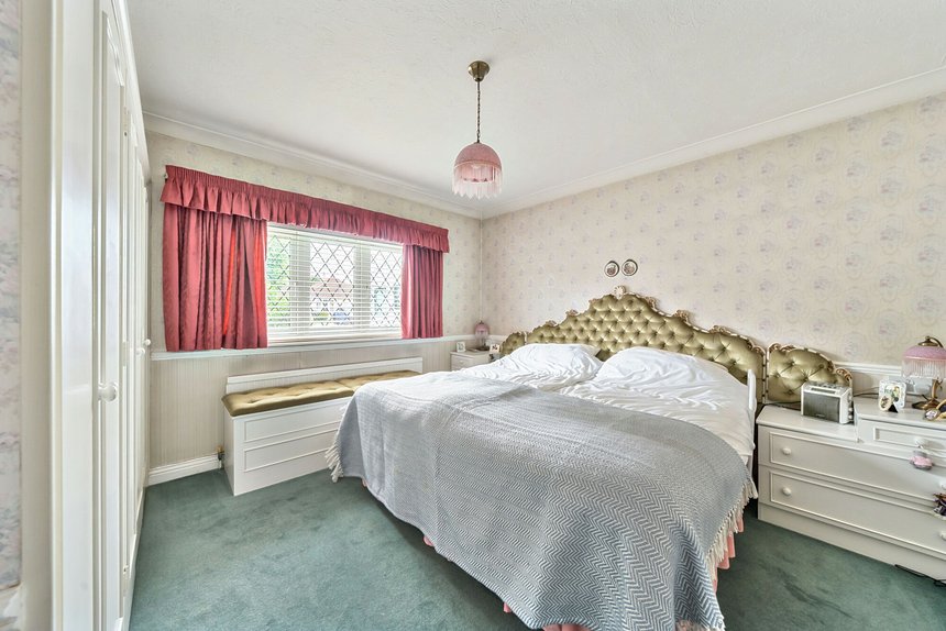 sold willow avenue london 50321 - Gibbs Gillespie
