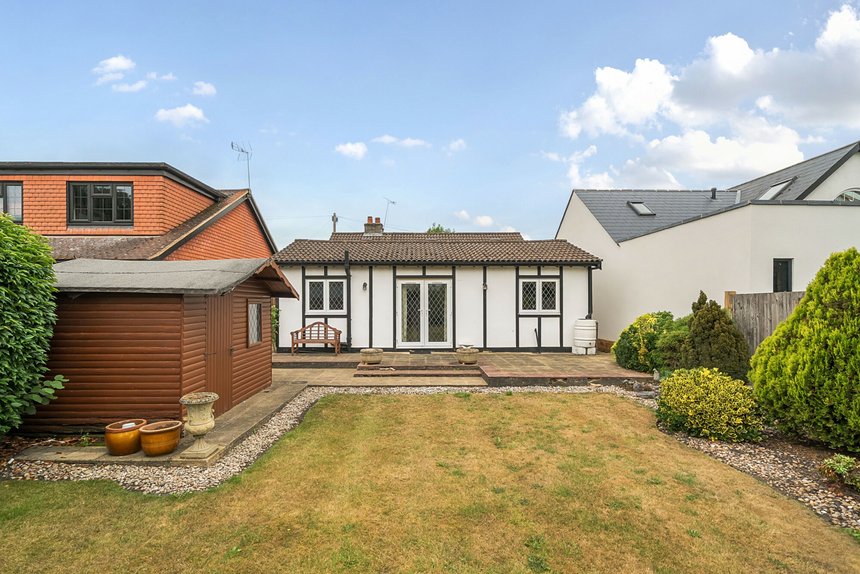 sold willow avenue london 50321 - Gibbs Gillespie