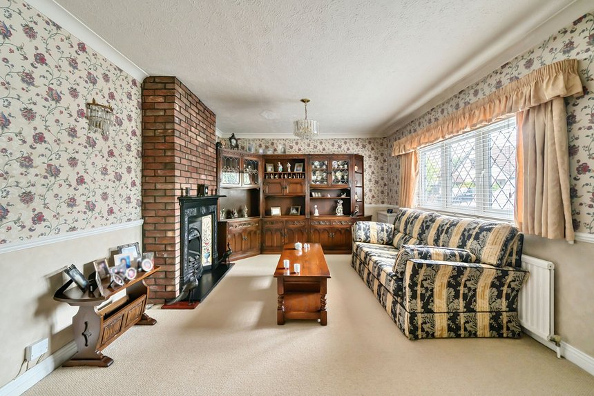 sold willow avenue london 50321 - Gibbs Gillespie