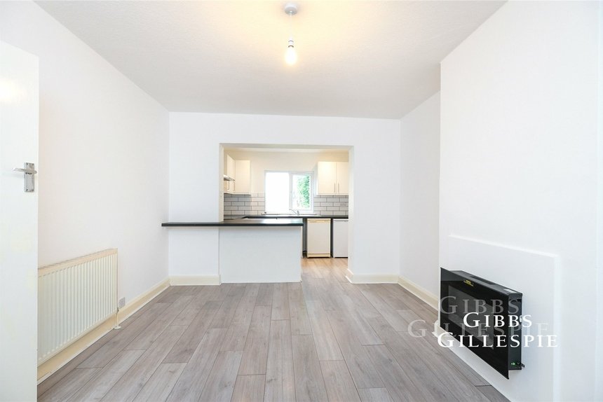 let clammas way london 50339 - Gibbs Gillespie