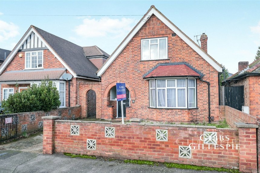 let clammas way london 50339 - Gibbs Gillespie