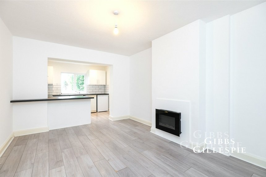 let clammas way london 50339 - Gibbs Gillespie