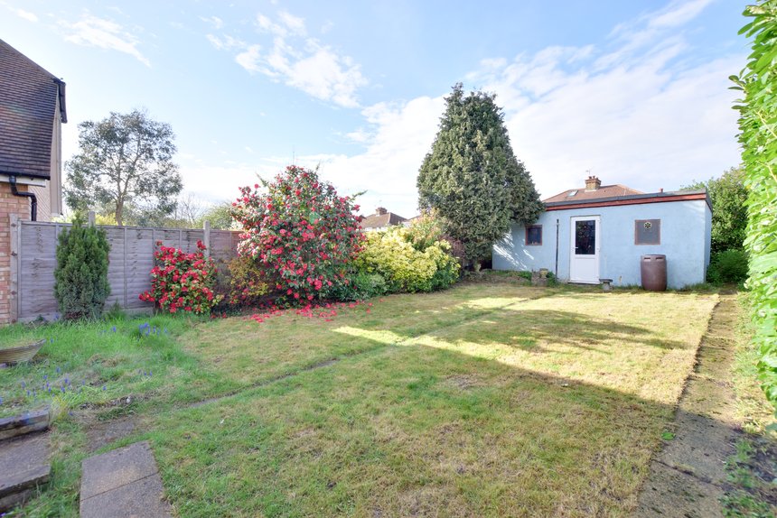 let clammas way london 50339 - Gibbs Gillespie