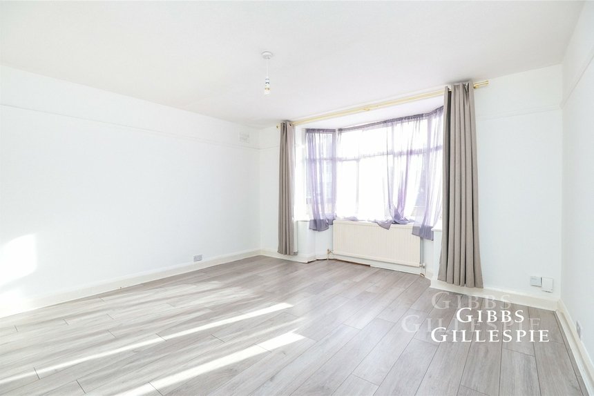 let clammas way london 50339 - Gibbs Gillespie