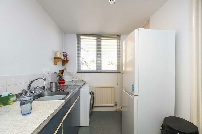 let thirlmere gardens london 50445 - Gibbs Gillespie