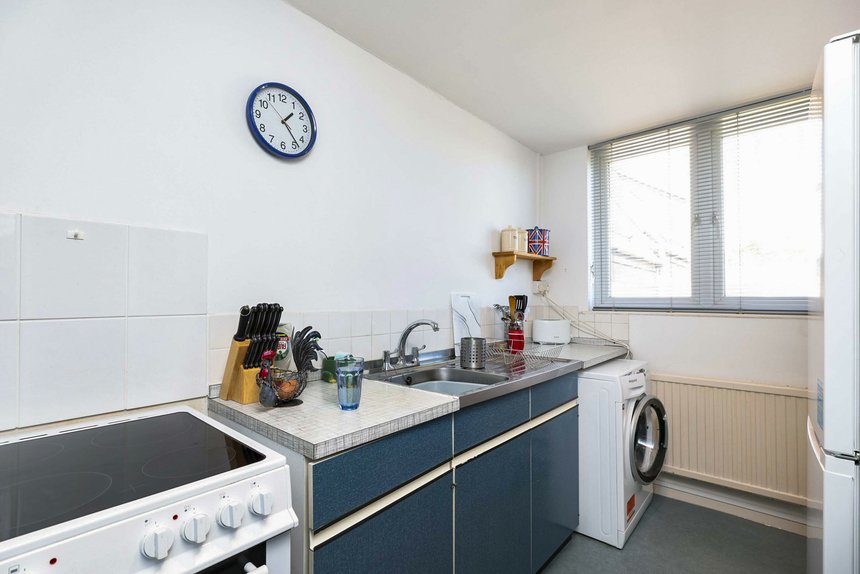 let thirlmere gardens london 50445 - Gibbs Gillespie
