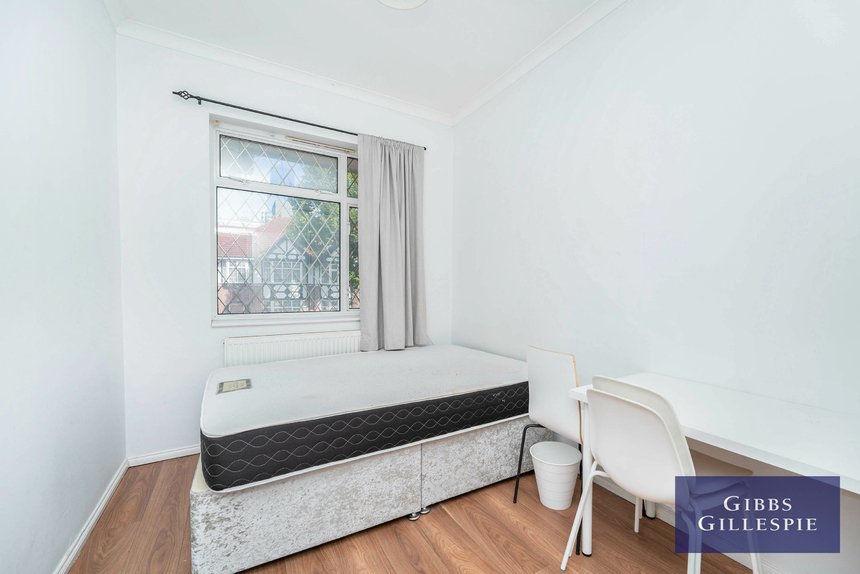 to let brunswick road london 50554 - Gibbs Gillespie