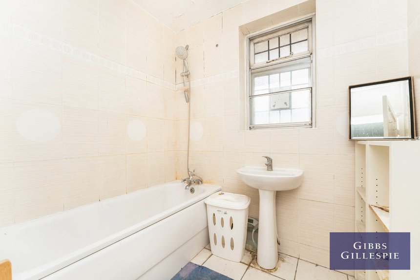 to let brunswick road london 50554 - Gibbs Gillespie