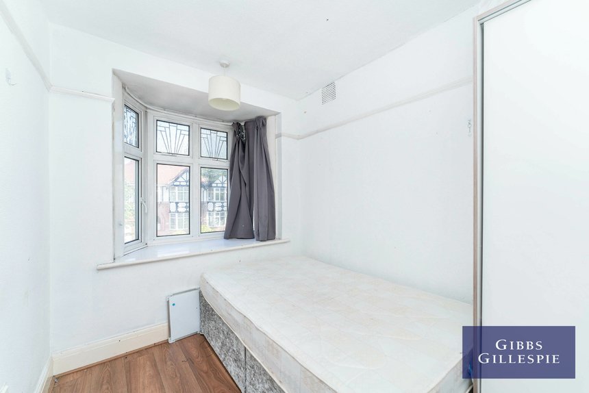 to let brunswick road london 50554 - Gibbs Gillespie