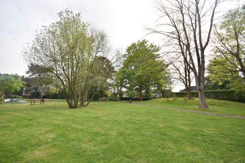 let agreed the forresters london 50604 - Gibbs Gillespie