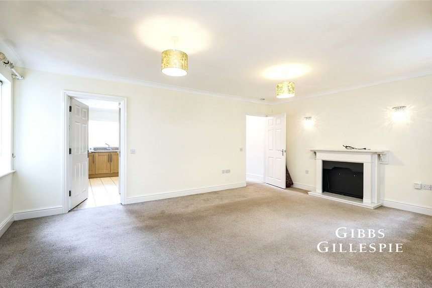 let thomas drive london 50684 - Gibbs Gillespie