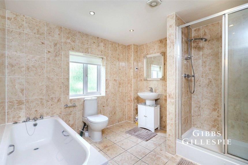 let thomas drive london 50684 - Gibbs Gillespie