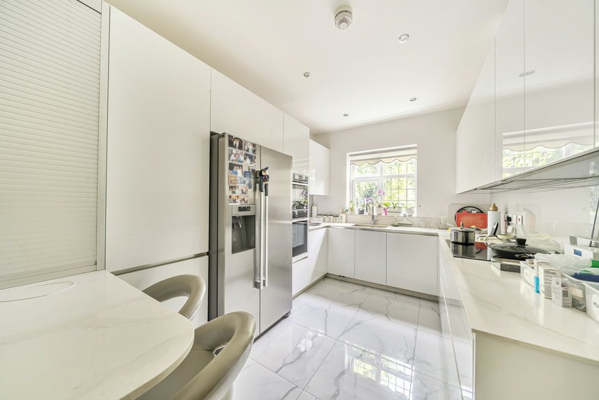 sold flora close london 50793 - Gibbs Gillespie