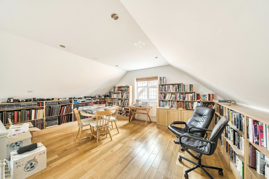sold flora close london 50793 - Gibbs Gillespie