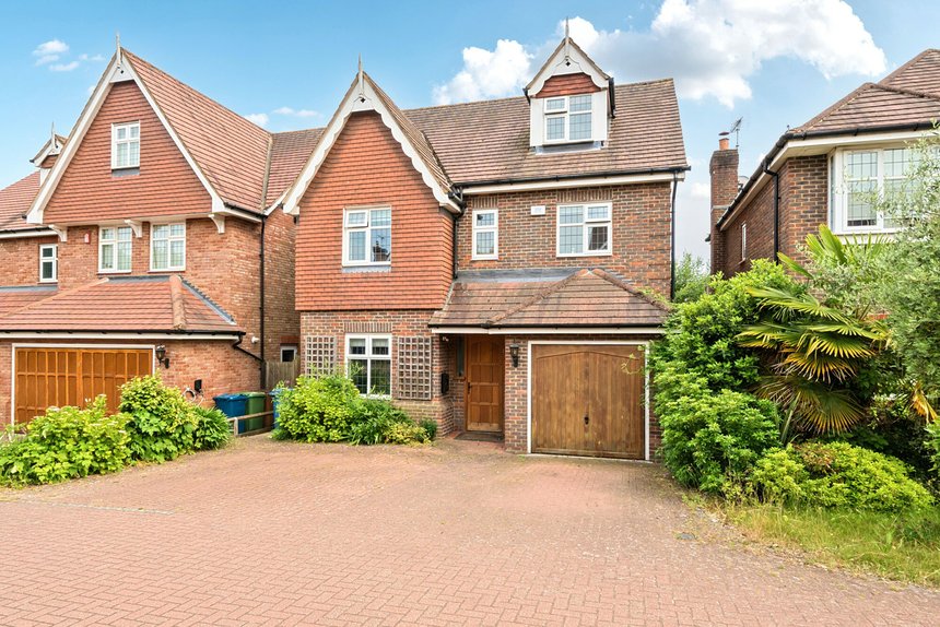 sold flora close london 50793 - Gibbs Gillespie