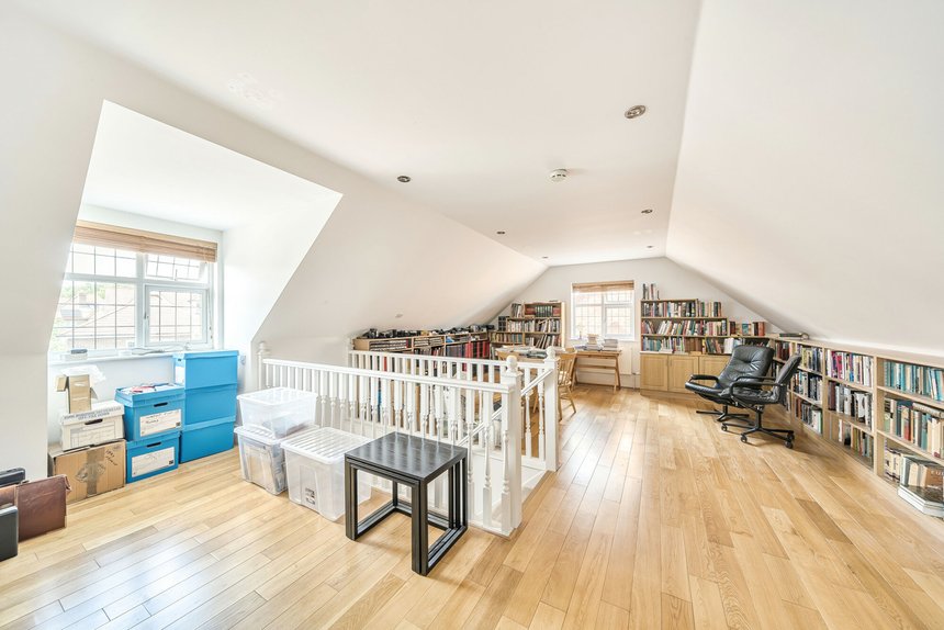 sold flora close london 50793 - Gibbs Gillespie